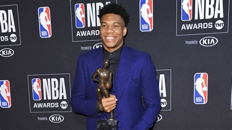 NBA MVP Giannis Antetokounmpo thanks God in MVP acceptance speech ...