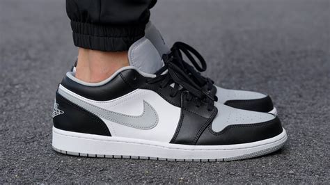 ております NIKE NIKE Air Jordan1 Low Shadow Toe26.5cmの通販 by アキレス's shop｜ナイキ ...