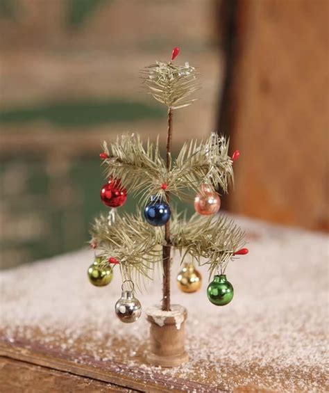 20+ Tiny Christmas Tree Ornaments – HomeDecorish