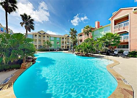 2BR Galveston Condo on the Seawall w/ Pool - UPDATED 2020 - Holiday Home in Galveston Island ...