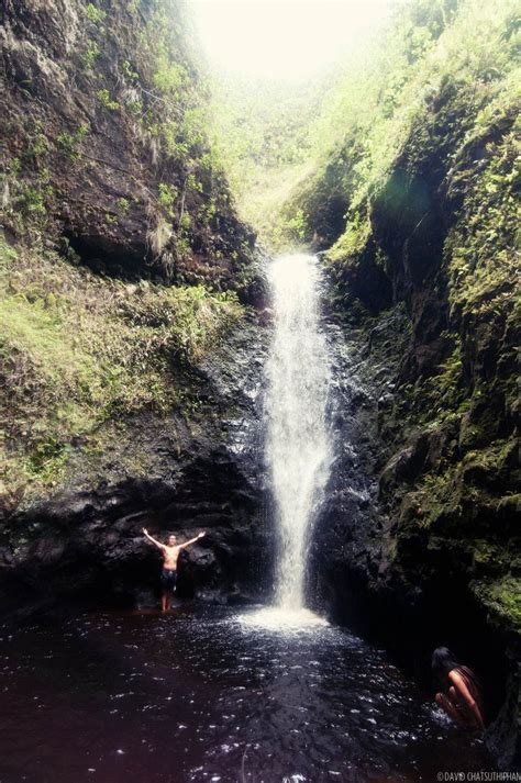 Waimanu Valley Waterfalls | Waterfall, Trip, Backpacking travel