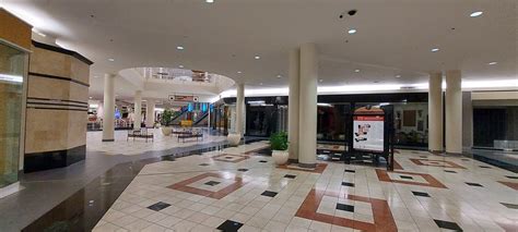 Dead Malls: Orlando Fashion Square