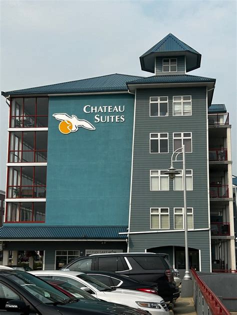 CHATEAU SUITES AT SYLVAN BAY - Hotel Reviews (Sylvan Lake, Alberta)