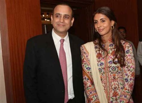 Shweta Bachchan Husband, Why did Shweta and Nikhil Separated? Wikipedia