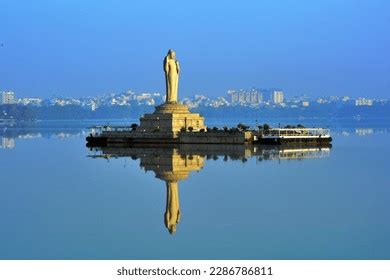 Buddha Statue Hussain Sagar Lake Hyderabad Stock Photo 2286786811 ...