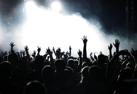 Wallpaper : people, hands, concert, music, crowd 3132x2151 - CoolWallpapers - 1032421 - HD ...