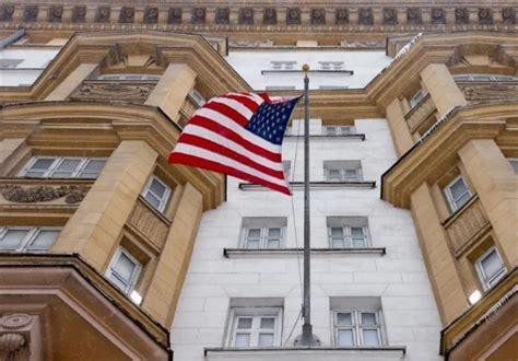 US Embassy in Moscow urges citizens to leave Russia 'immediately' - NewsBharati