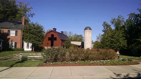 The Evergreen Oak POSTCARDS: Visiting the Billy Graham Library & Museum