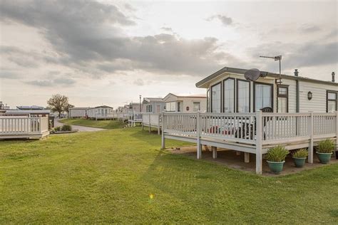 PARKDEAN RESORTS BARMSTON BEACH HOLIDAY PARK - Updated 2024 Prices ...