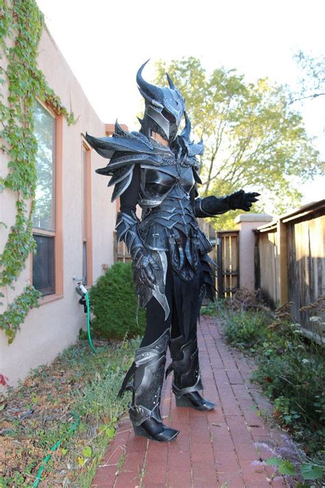 Skyrim Daedric Armor build, female | Daedric armor, Cosplay armor ...