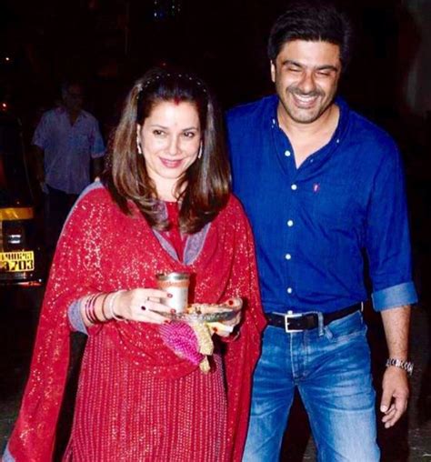 Neelam Kothari Height, Age, Boyfriend, Husband, Family, Biography ...