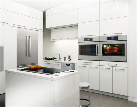 Bosch Brings Refined European Design to the Kitchen | Kitchen design small, Bosch kitchen design ...