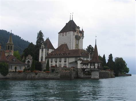 Thun Castle (Switzerland) - Thun Castle Around The World In 80 Days, Around The Worlds, Lake ...