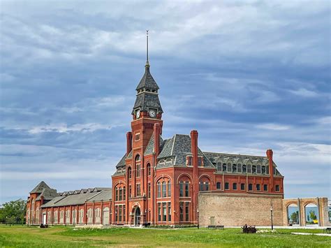 Visiting Pullman National Monument - Illinois