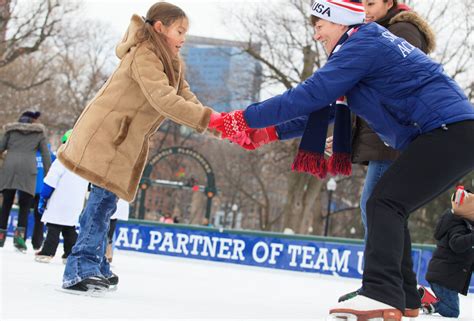 Ice Skating Lessons – The Boston Common Frog Pond