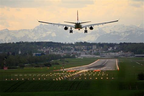 Arrivées en direct de Munich Aéroport (MUC)