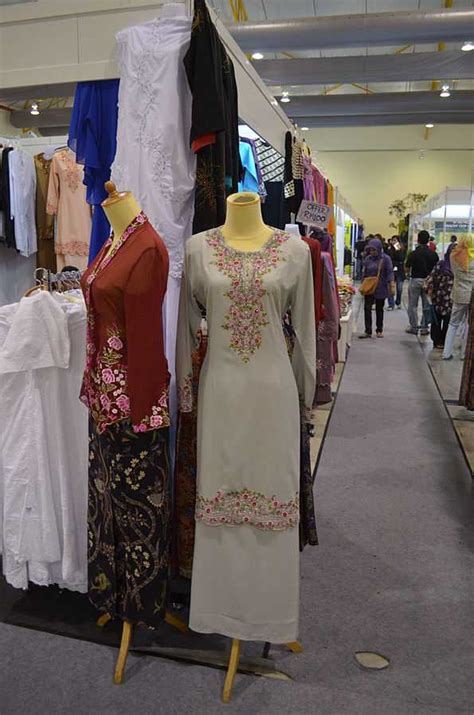 5 Traditional Dresses of Singapore