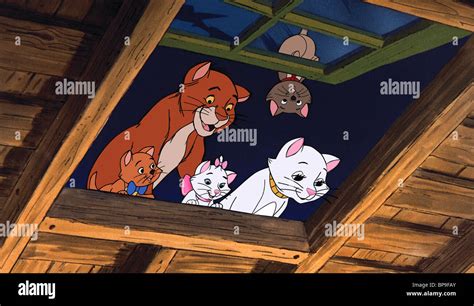 BERLIOZ J.THOMAS O'MALLEY MARIE & TOULOUSE DUCHESS THE ARISTOCATS Stock ...