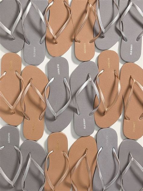 Flip-Flops 50-Pack for Women | Old Navy | Wedding flip flops, Bulk flip ...