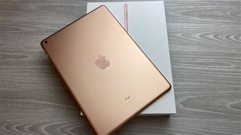 iPad 2020 8th Generation Gold Unboxing - YouTube