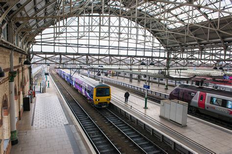 Manchester Piccadilly station | A train service arrives at M… | Flickr