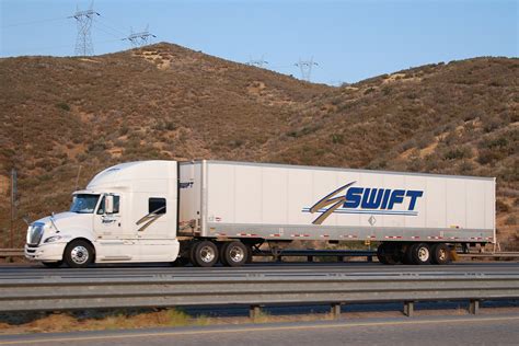 SWIFT TRANSPORTATION - INTERNATIONAL BIG RIG TRUCK (18 WHE… | Flickr