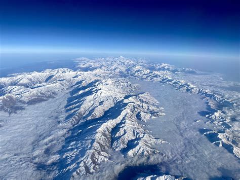 High over the Alborz Mountains, Iran [OC 4032x3024] : r/EarthPorn