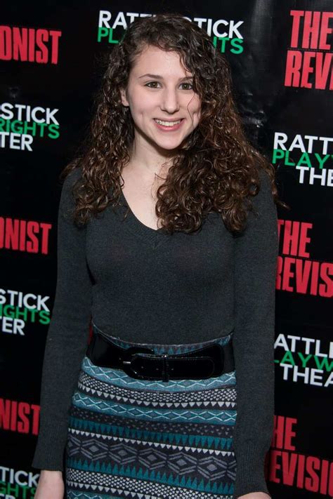 Hallie Eisenberg bio: Age, net worth, movies, where is she now? - Legit.ng