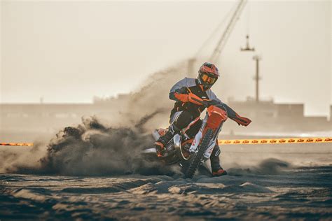 TOTAL TERRAIN DOMINATION: INTRODUCING THE 2023 KTM ENDURO RANGE