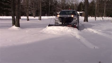 How to Clear Snow From Gravel Driveway? - Beezzly