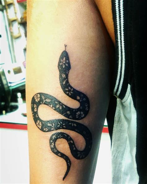 Black Mamba Tattoo Ideas Embracing the Power and Elegance