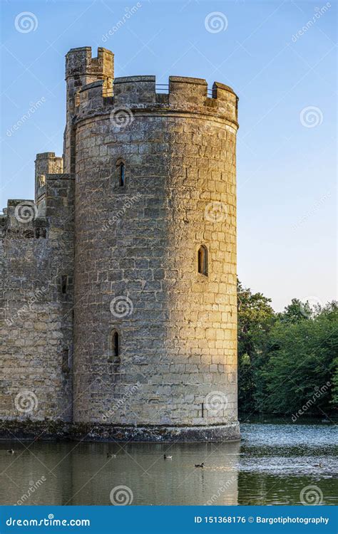 Historic Bodiam Castle and Moat in East Sussex Editorial Photo - Image of blue, history: 151368176