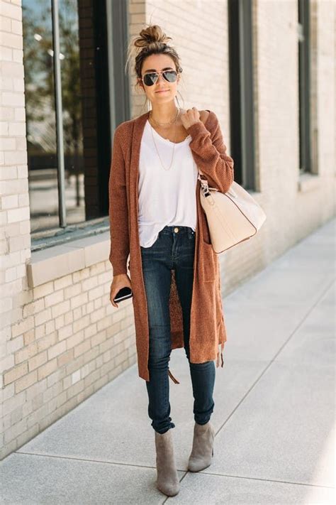 30 Outfit Ideas to Try in November | Fashion, Cardigan outfits, Fall outfits