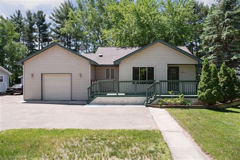 1405 1st St, Princeton, MN 55371 | Trulia