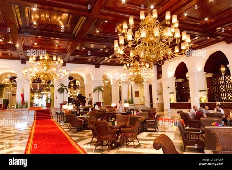 interior of manila hotel, grand view of hotel lobby. The Manila Hotel ...