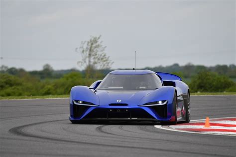 First Laps: Nio EP9 | Automobile Magazine