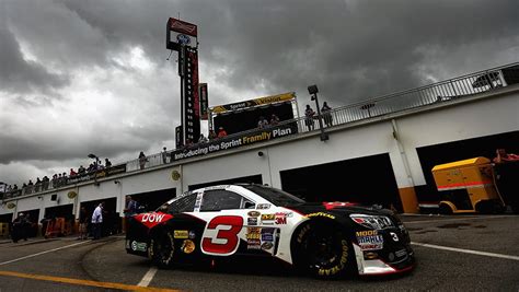 Rain shortens Friday's Daytona 500 practice | Official Site Of NASCAR