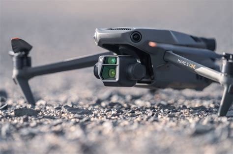 DJI Mavic 3 has M4/3 sensor, 46 minute flight time and 5.1K video capture - GSMArena.com news