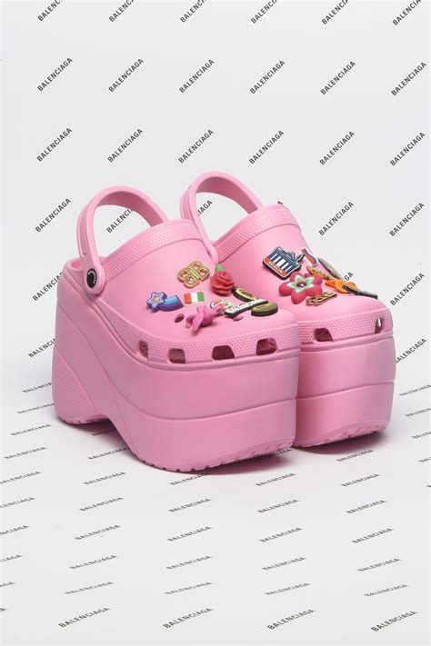 Total 100+ imagen catalogo de crocs - Abzlocal.mx