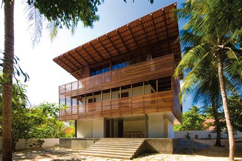 Tropical House / Camarim Arquitectos | ArchDaily