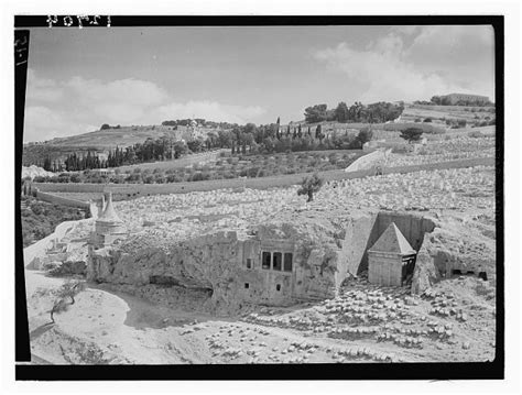 Mount of Olives Jewish Cemetery - Jerusalem