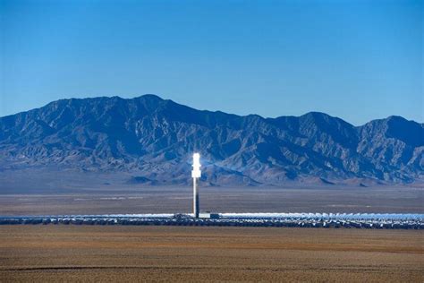 Crescent Dunes Solar Energy Project - Tonopah, Nevada : r/InfrastructurePorn