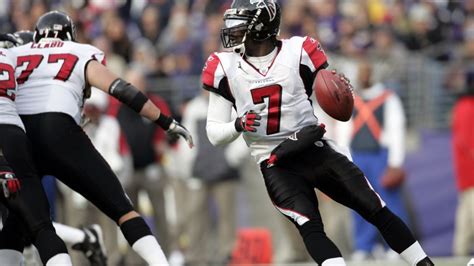 Michael Vick discusses current state of the Falcons, NFL career