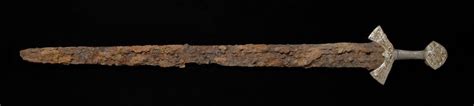 1000 Year Old Viking Sword Dug up by Archaeologists