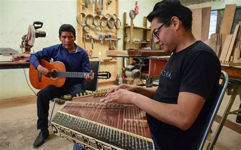 Salterio, instrumento musical más antiguo de América: Óscar Huacuja ...