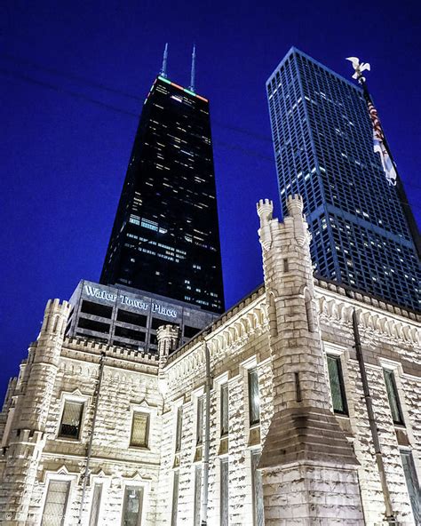 Water Tower Place Chicago Skyline Photograph by Dan Dunn - Fine Art America