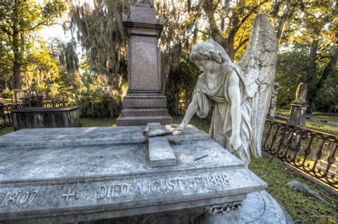 Laurel Grove Cemetery in Savannah Georgia | Savannah's Historic Cemeteries