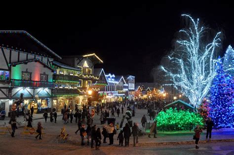 The Best Christmas Vacations in the USA: 30 Holiday Getaway Ideas! - Quirky Travel Guy