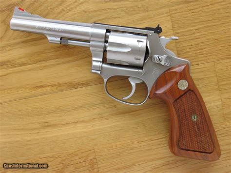 Smith & Wesson Model 63 .22/32 Kit Gun, Cal. .22 LR, Stainless Steel, 4 Inch Barrel, S&W Target ...