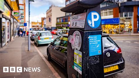 Derby's parking fine hotspots revealed by council - BBC News